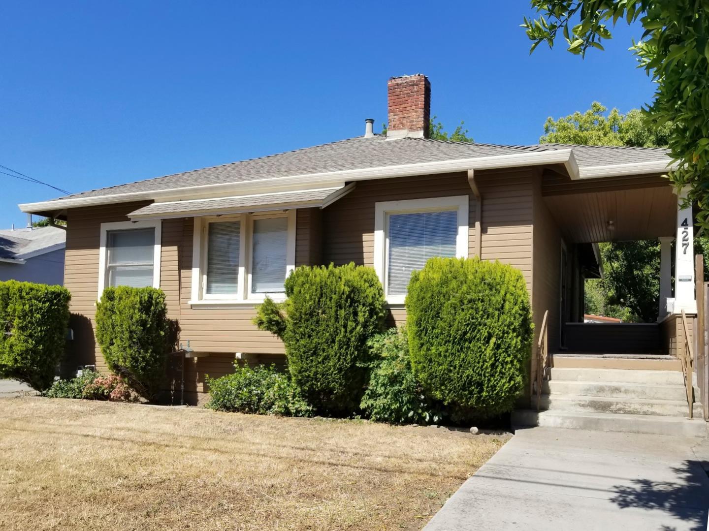 Detail Gallery Image 1 of 1 For 427 Page St, San Jose,  CA 95126 - 6 Beds | 2 Baths