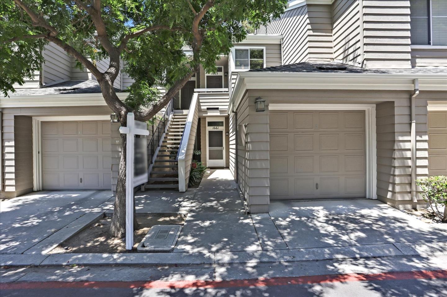 Detail Gallery Image 1 of 1 For 1663 Parkview Green Cir, San Jose,  CA 95131 - 2 Beds | 2 Baths