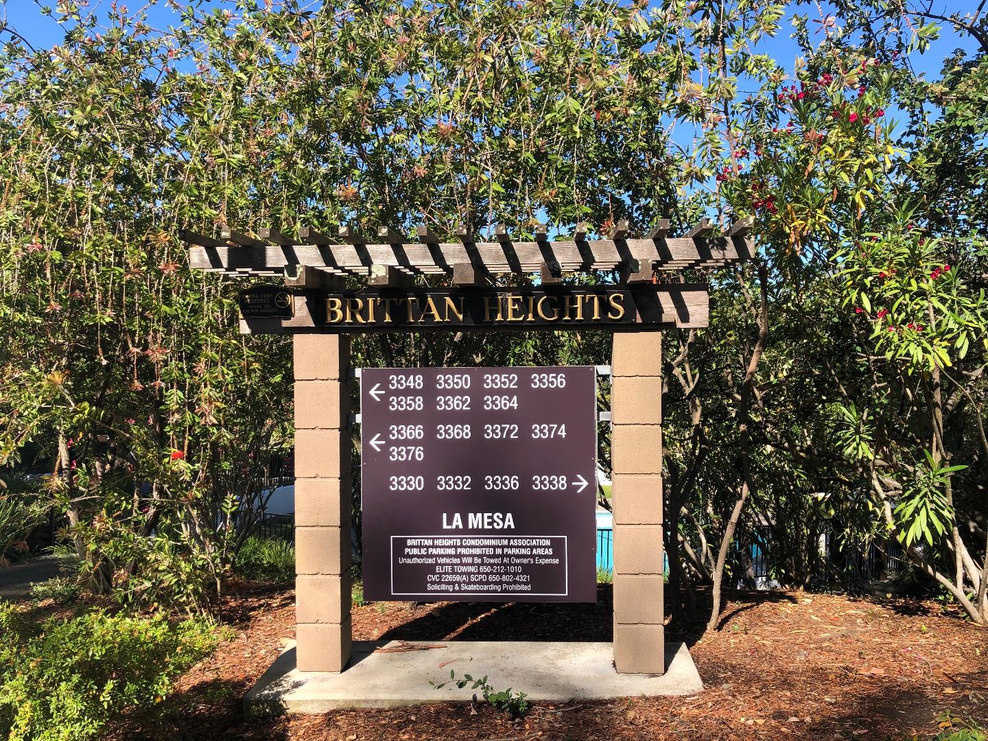 Detail Gallery Image 1 of 1 For 3332 La Mesa Dr #1,  San Carlos,  CA 94070 - 3 Beds | 2 Baths