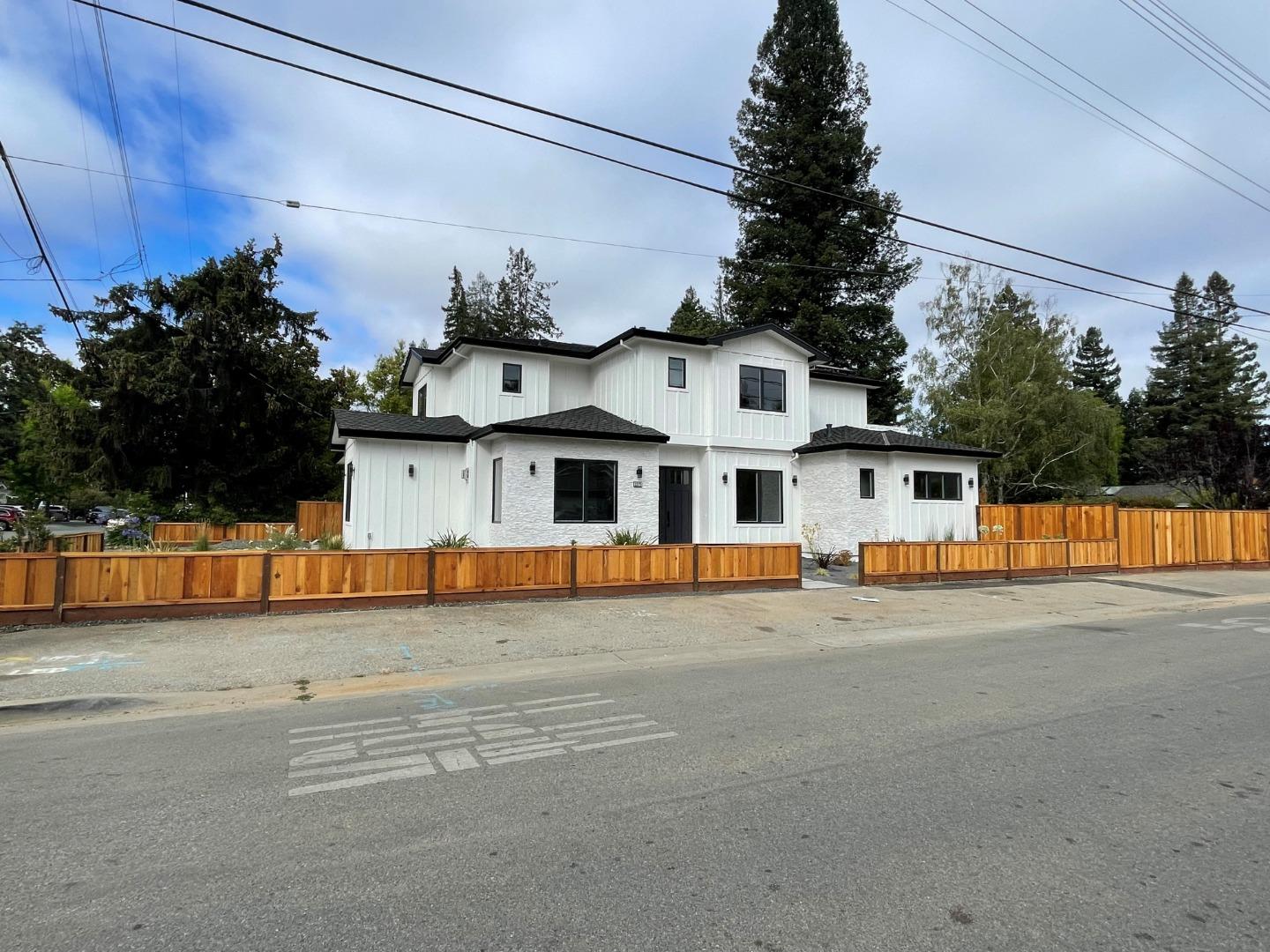 Detail Gallery Image 1 of 1 For 1325 Cloud Ave, Menlo Park,  CA 94025 - 5 Beds | 4/1 Baths