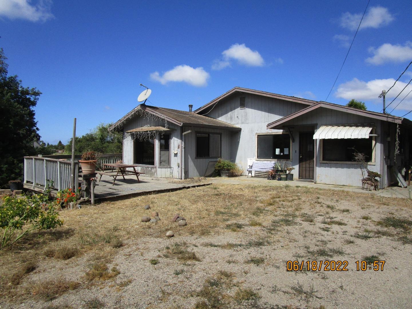 Detail Gallery Image 1 of 1 For 37 Webb Rd, Watsonville,  CA 95076 - 3 Beds | 2/1 Baths