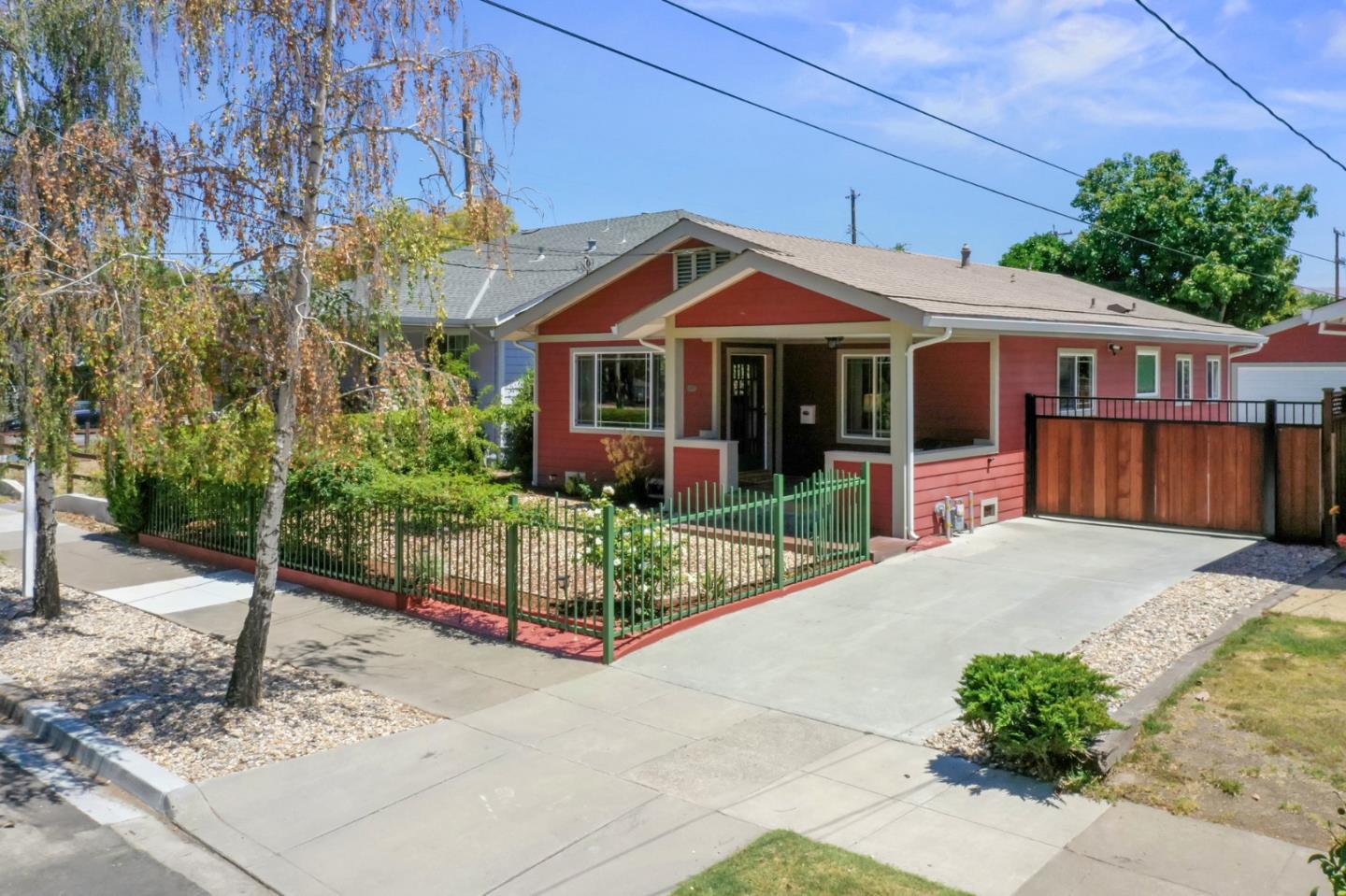 Detail Gallery Image 1 of 1 For 488 N 15th St, San Jose,  CA 95112 - 2 Beds | 1/1 Baths