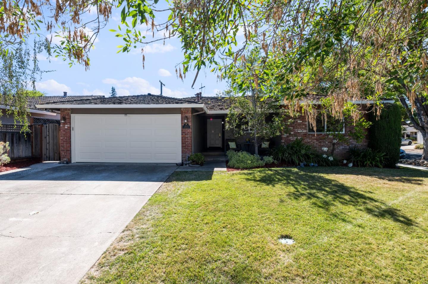 Detail Gallery Image 1 of 1 For 410 Hershner Way, Los Gatos,  CA 95032 - 4 Beds | 2 Baths