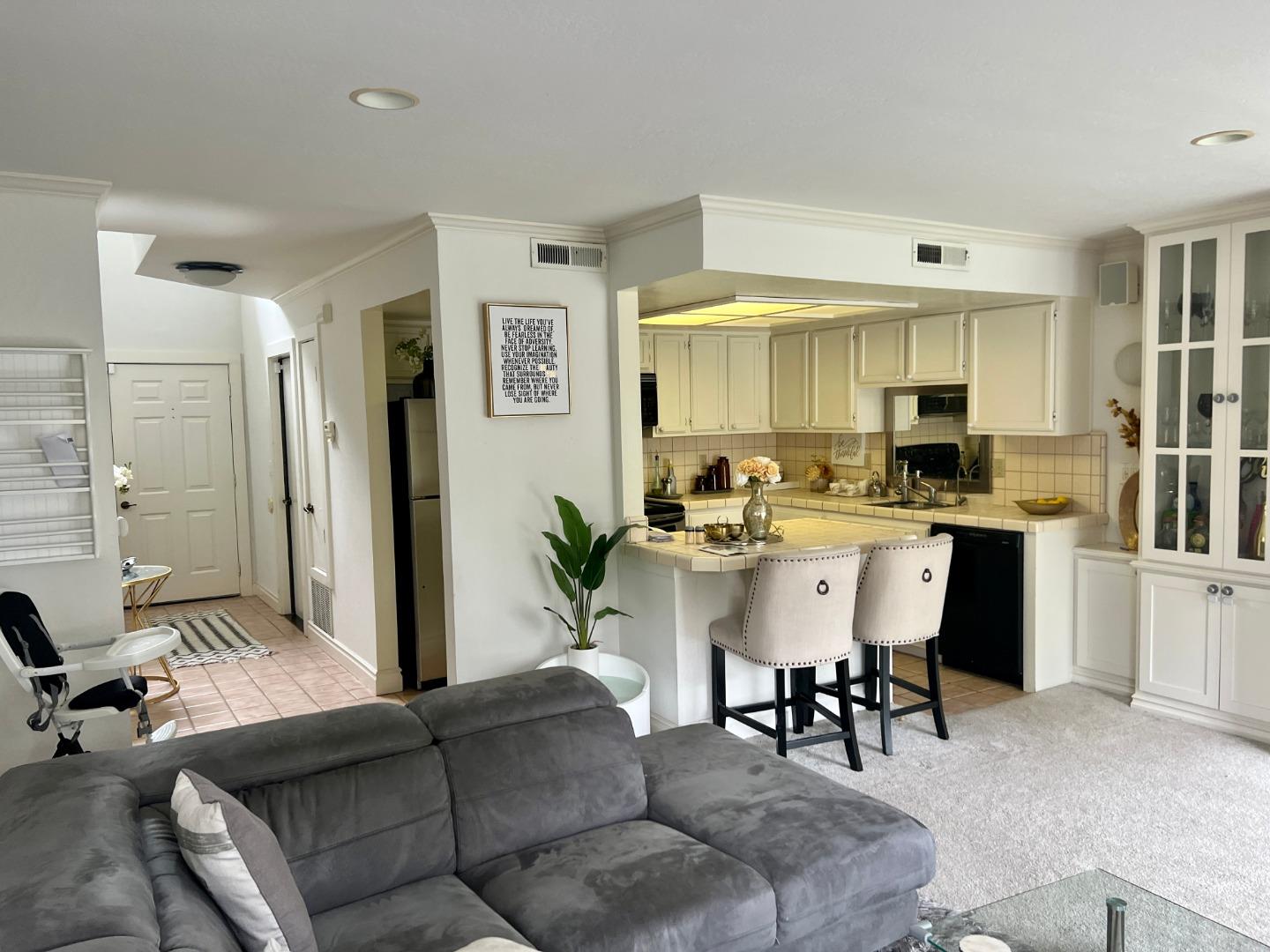 Detail Gallery Image 1 of 1 For Racquet Lndg, Aptos,  CA 95003 - 2 Beds | 2/1 Baths