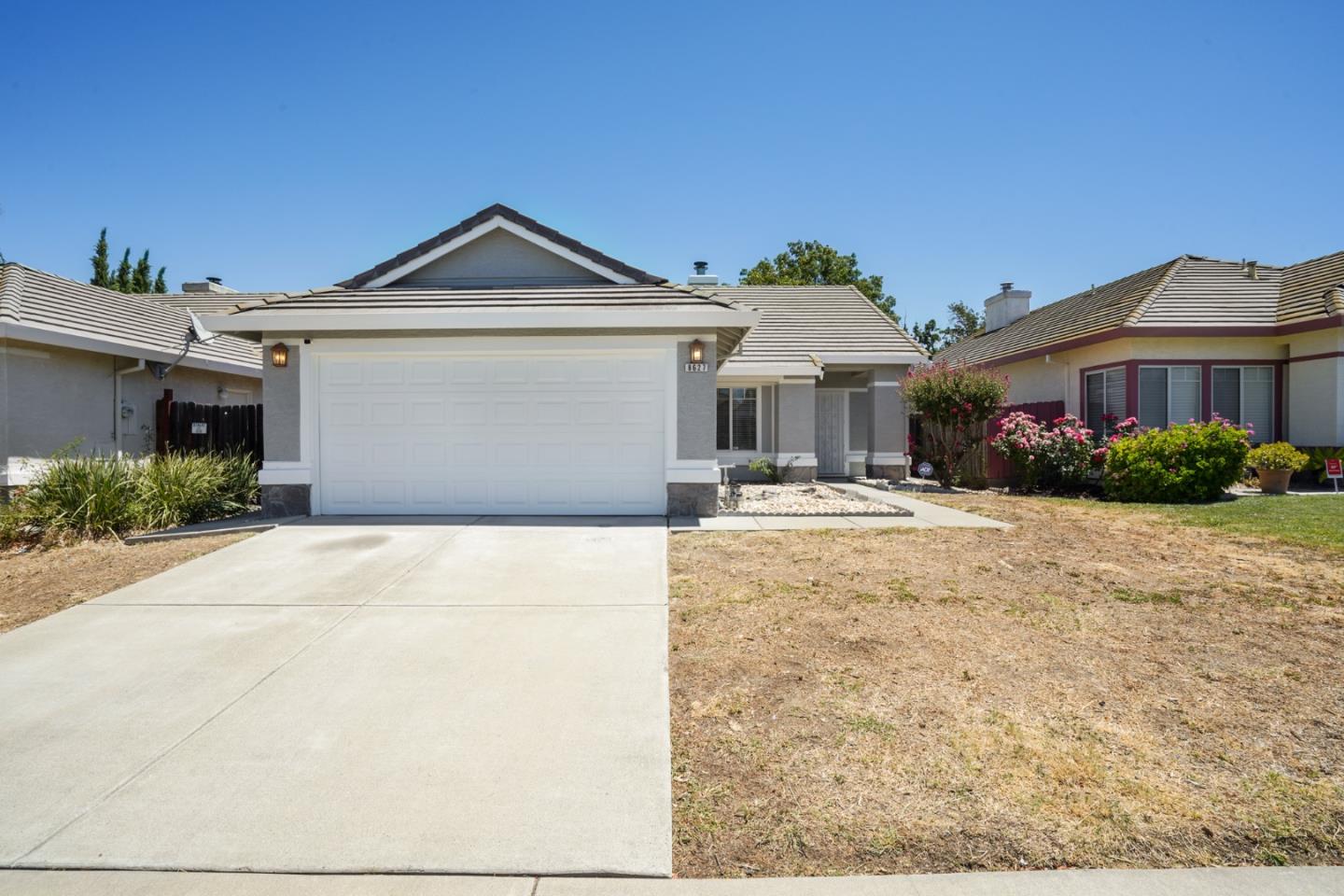 Detail Gallery Image 1 of 1 For 8627 Windsor Point Way, Elk Grove,  CA 95624 - 3 Beds | 2 Baths