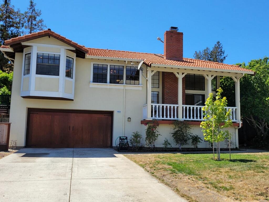 Detail Gallery Image 1 of 1 For 988 Foothill Dr, San Jose,  CA 95123 - 4 Beds | 3/1 Baths