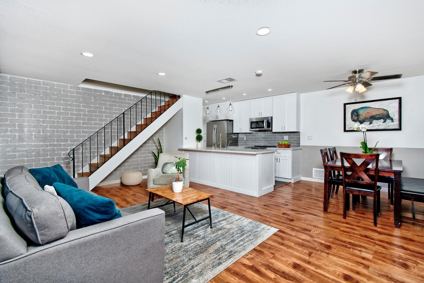 Detail Gallery Image 1 of 1 For 5676 Calmor Ct #3,  San Jose,  CA 95123 - 2 Beds | 1 Baths