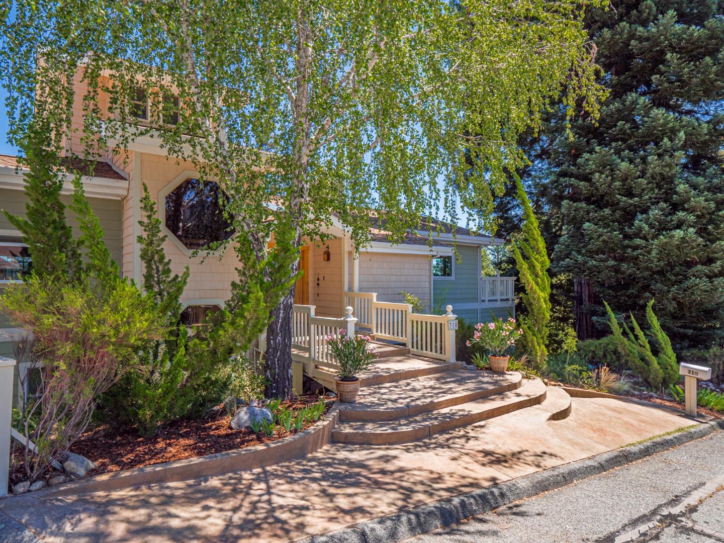 Detail Gallery Image 1 of 1 For 310 Crows Nest Dr, Boulder Creek,  CA 95006 - 4 Beds | 2/1 Baths