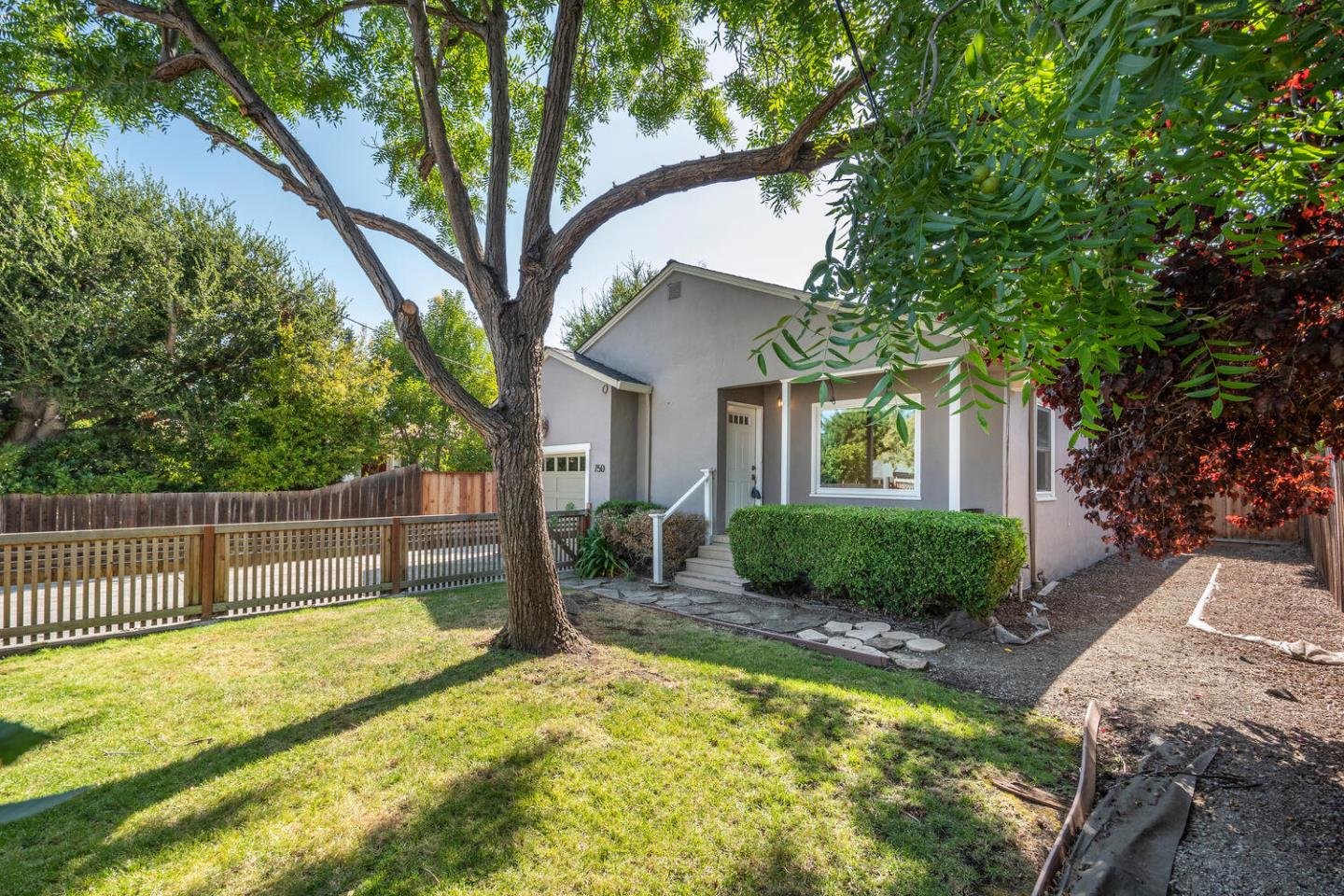 Detail Gallery Image 1 of 1 For 750 San Benito Ave, Menlo Park,  CA 94025 - 2 Beds | 1 Baths