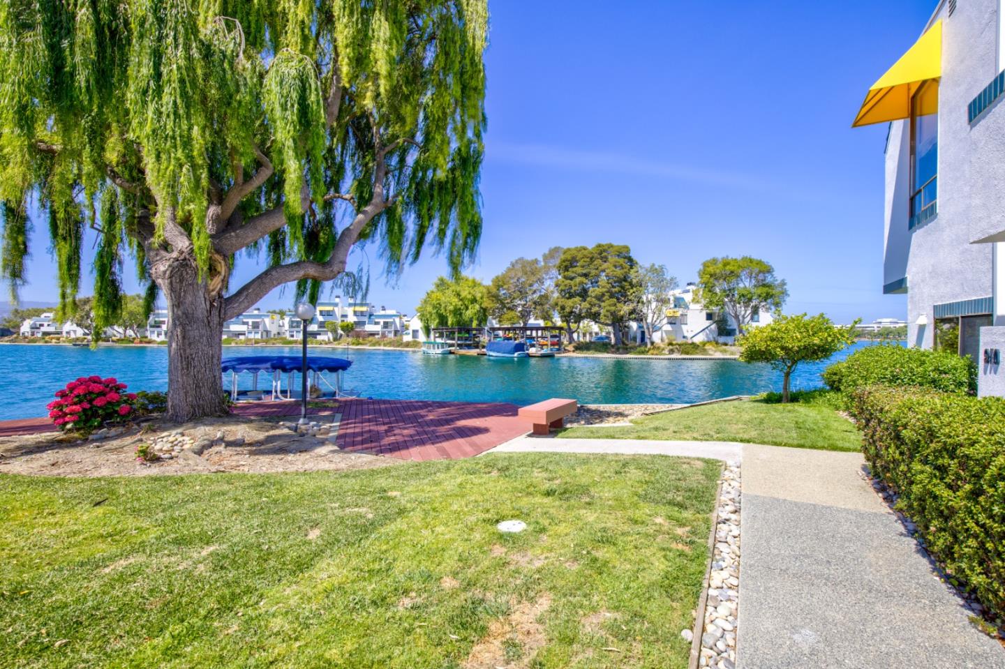 Detail Gallery Image 1 of 1 For 910 Lido Ln, Foster City,  CA 94404 - 2 Beds | 2 Baths