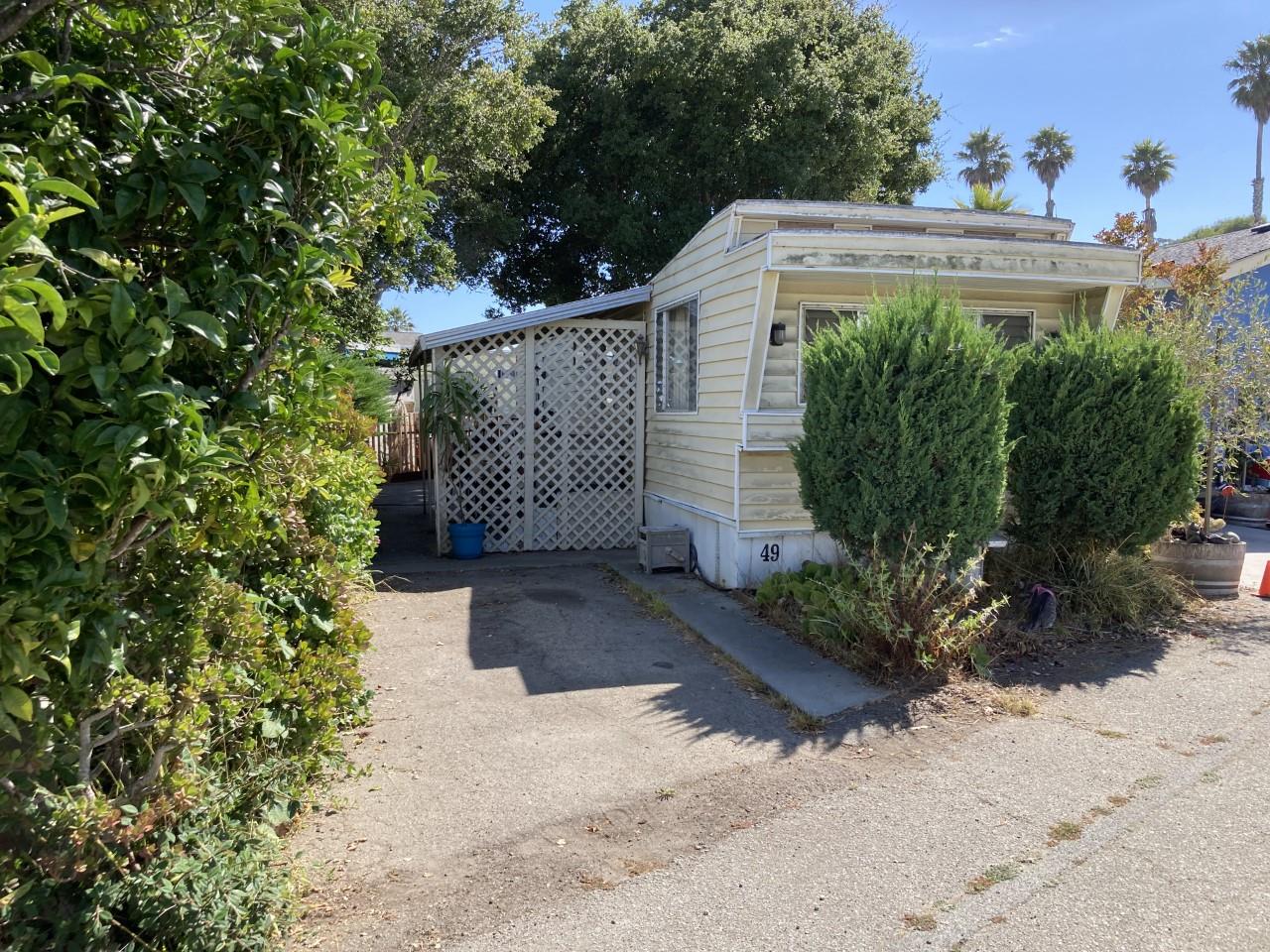 Detail Gallery Image 1 of 1 For 560 30th Ave #49,  Santa Cruz,  CA 95062 - 2 Beds | 1 Baths