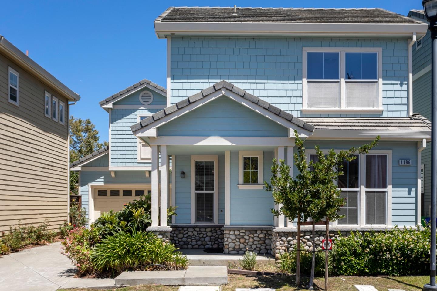 Detail Gallery Image 1 of 1 For 1186 Cherrybrooke Cmn, San Leandro,  CA 94578 - 4 Beds | 2/1 Baths