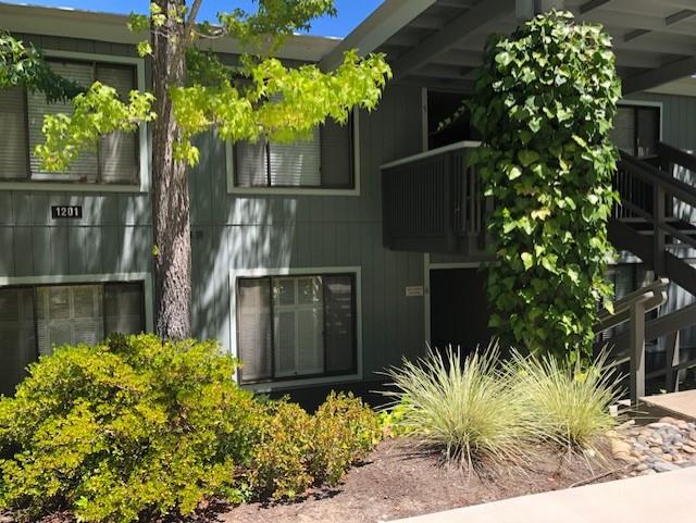 Detail Gallery Image 1 of 1 For 1201 Fairlawn Ct #6,  Walnut Creek,  CA 94595 - 2 Beds | 1 Baths