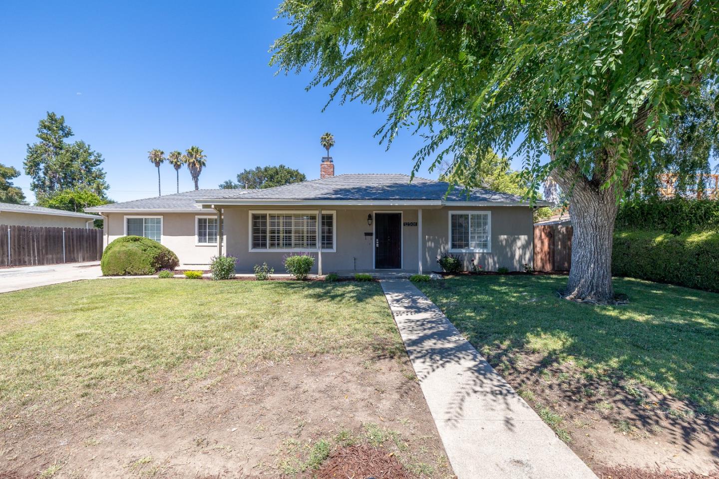 Detail Gallery Image 1 of 1 For 12501 Paseo Cerro, Saratoga,  CA 95070 - 4 Beds | 1/1 Baths