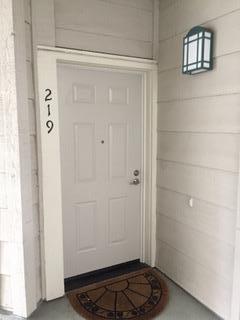 Detail Gallery Image 1 of 1 For 1400 El Camino Real #219,  South San Francisco,  CA 94080 - 1 Beds | 1 Baths