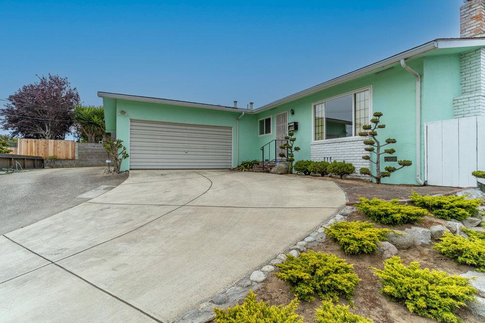 Detail Gallery Image 1 of 1 For 1045 Tweed St, Seaside,  CA 93955 - 3 Beds | 2 Baths