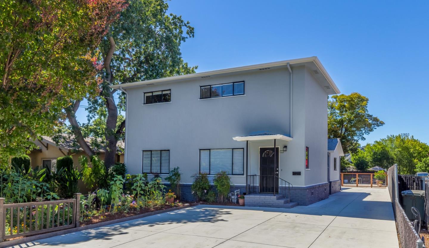 Detail Gallery Image 1 of 1 For 160 Harrison Ave, Redwood City,  CA 94062 - 6 Beds | 2/1 Baths