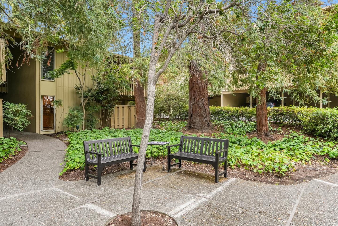 Detail Gallery Image 1 of 1 For 665 Monte Rosa Dr #915,  Menlo Park,  CA 94025 - 3 Beds | 2 Baths