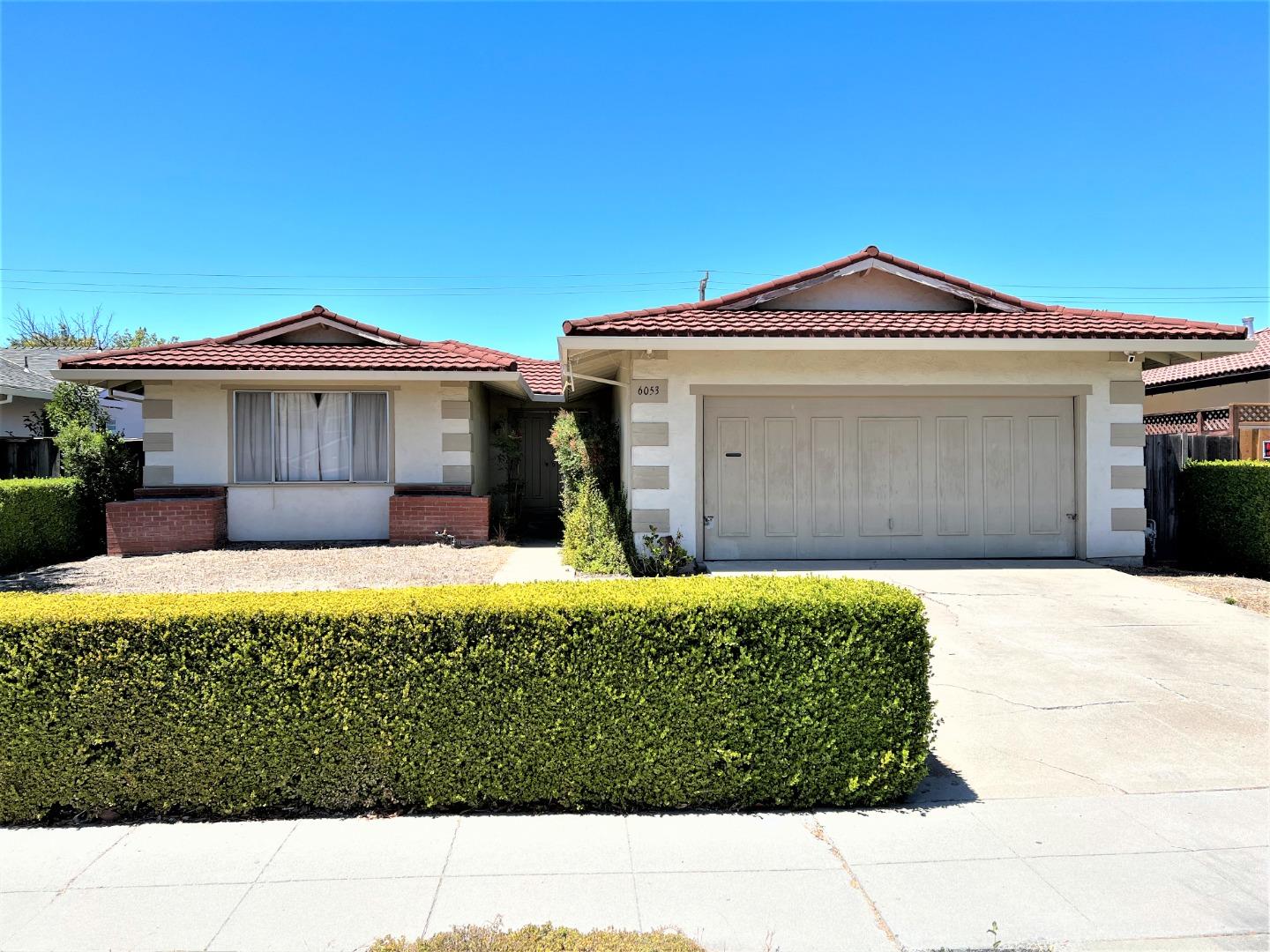 Detail Gallery Image 1 of 1 For 6053 Chesbro Ave, San Jose,  CA 95123 - 3 Beds | 2 Baths