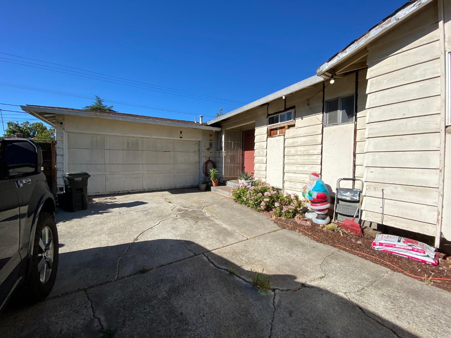 Detail Gallery Image 1 of 1 For 75 Azucar Ave, San Jose,  CA 95111 - 3 Beds | 2 Baths