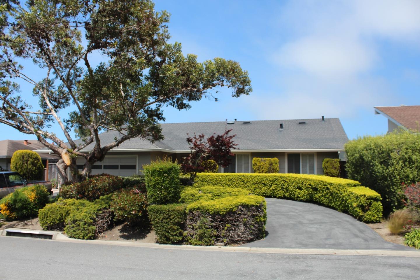 Detail Gallery Image 1 of 1 For 2066 Touraine Ln, Half Moon Bay,  CA 94019 - 3 Beds | 2 Baths