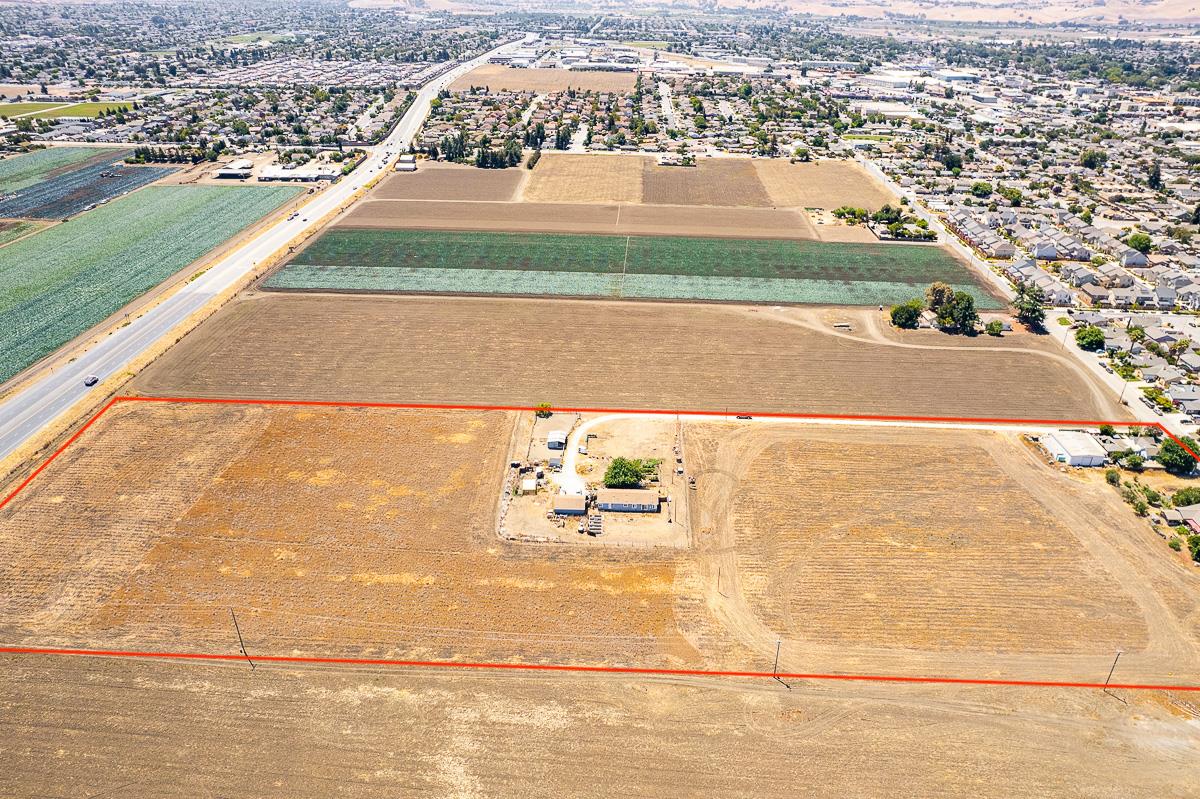 325 377 N Chappell Road, Hollister, CA 