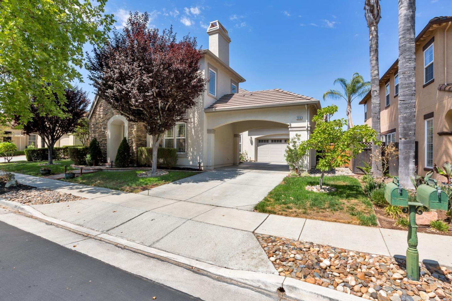 Detail Gallery Image 1 of 1 For 2316 Club Dr, Gilroy,  CA 95020 - 5 Beds | 3/1 Baths