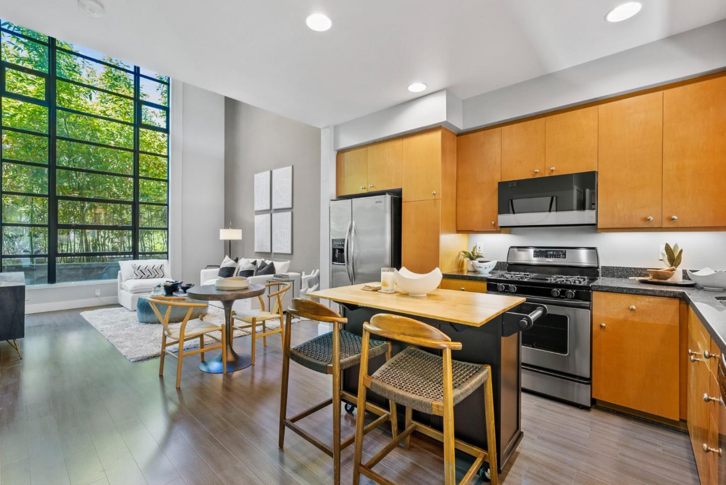 Detail Gallery Image 1 of 1 For 350 E Mission St #121,  San Jose,  CA 95112 - 1 Beds | 1/1 Baths