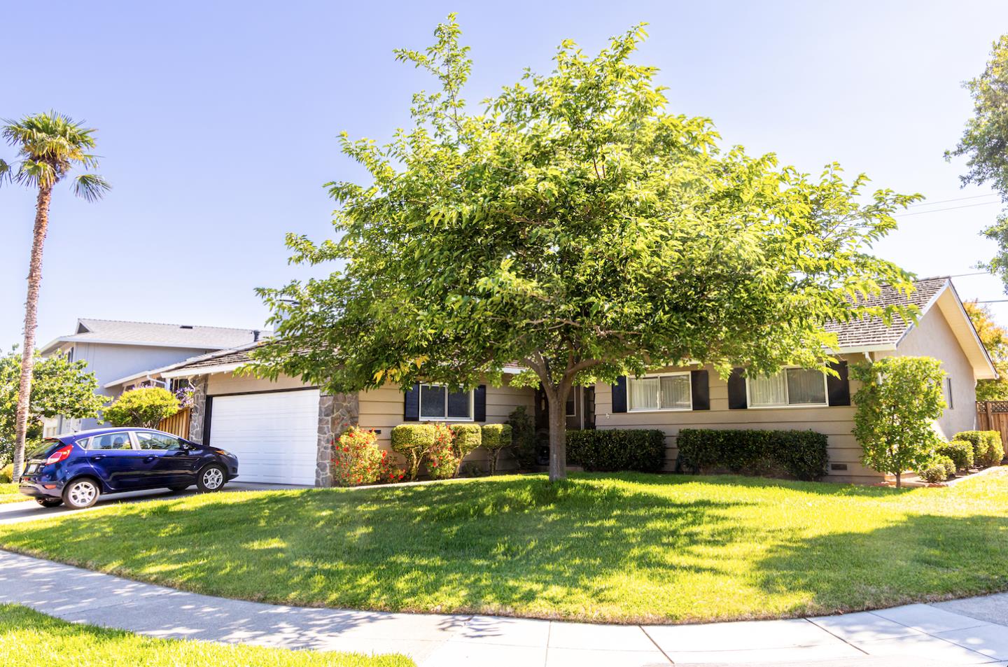 Detail Gallery Image 1 of 1 For 1354 Dunnock Way, Sunnyvale,  CA 94087 - 3 Beds | 2 Baths