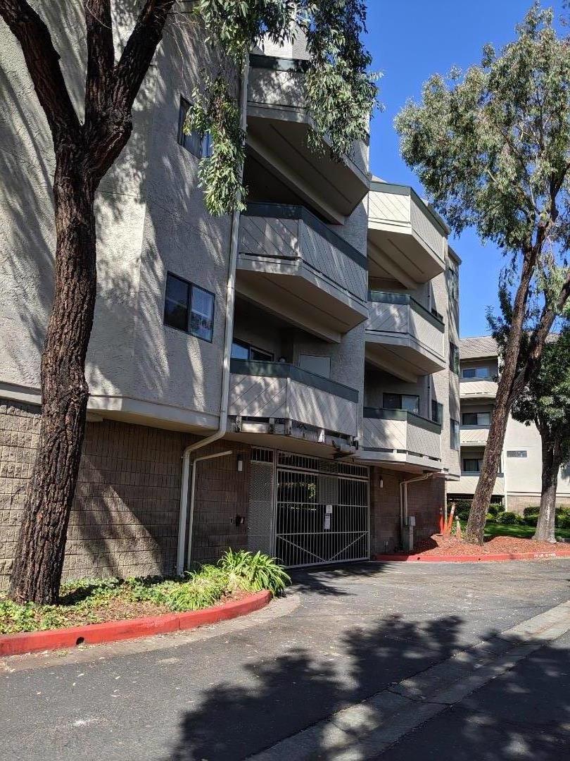 Detail Gallery Image 1 of 1 For 25938 Kay Ave #217,  Hayward,  CA 94545 - 2 Beds | 2 Baths