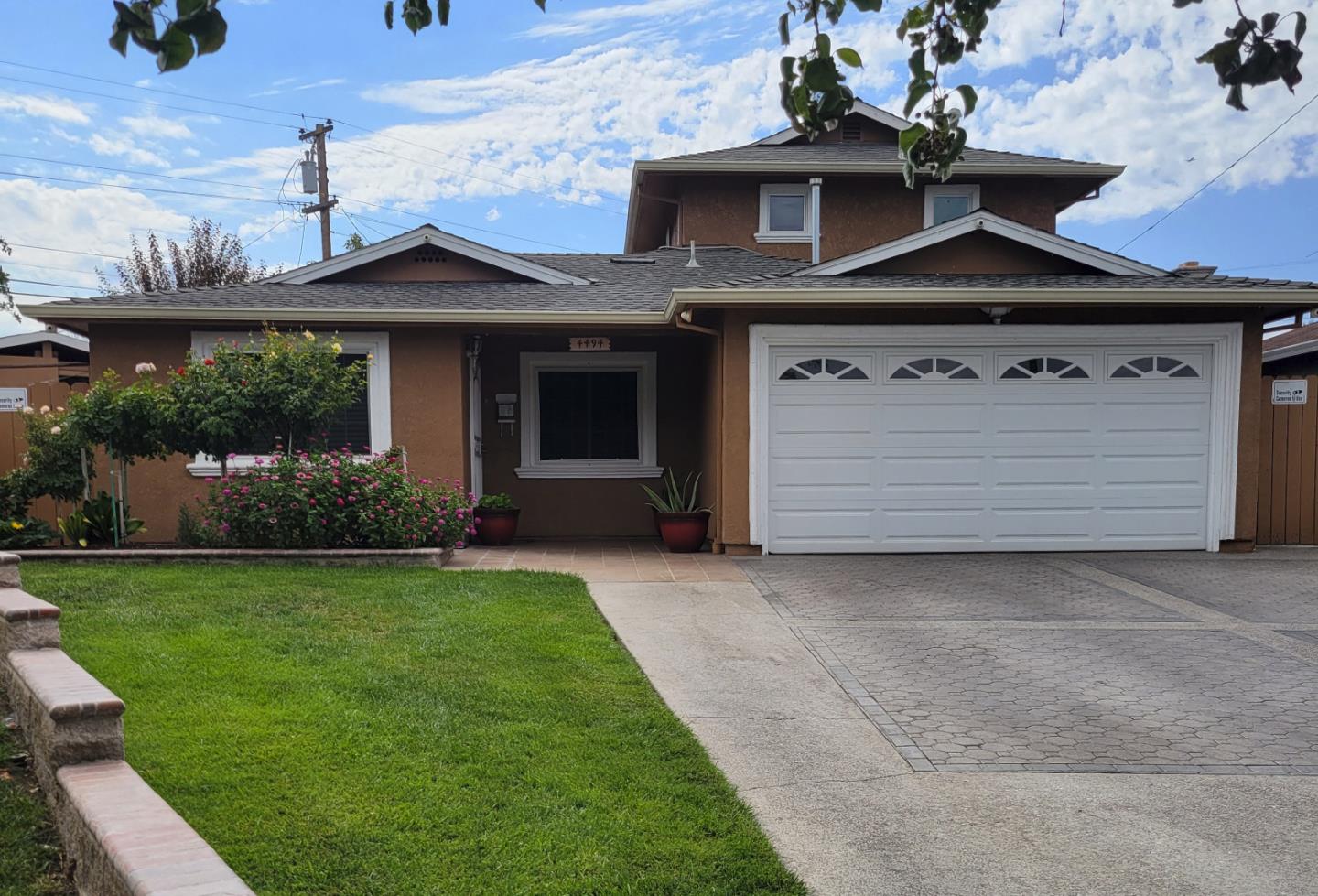 Detail Gallery Image 1 of 1 For 4494 Lullaby Ln, San Jose,  CA 95111 - 6 Beds | 3/1 Baths