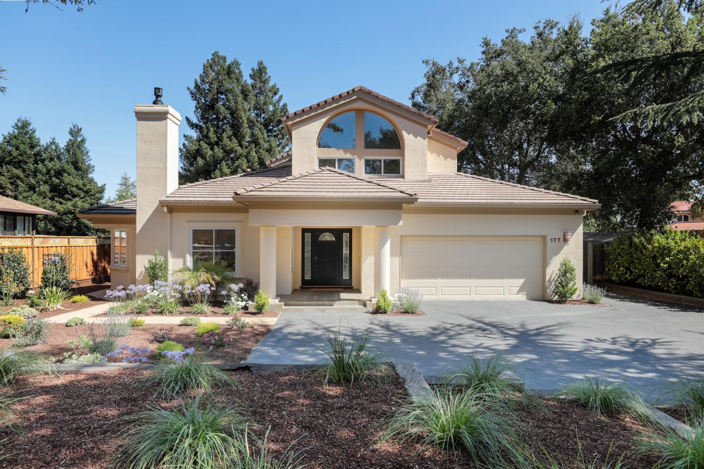 Detail Gallery Image 1 of 1 For 177 W Edith Ave, Los Altos,  CA 94022 - 5 Beds | 2/1 Baths