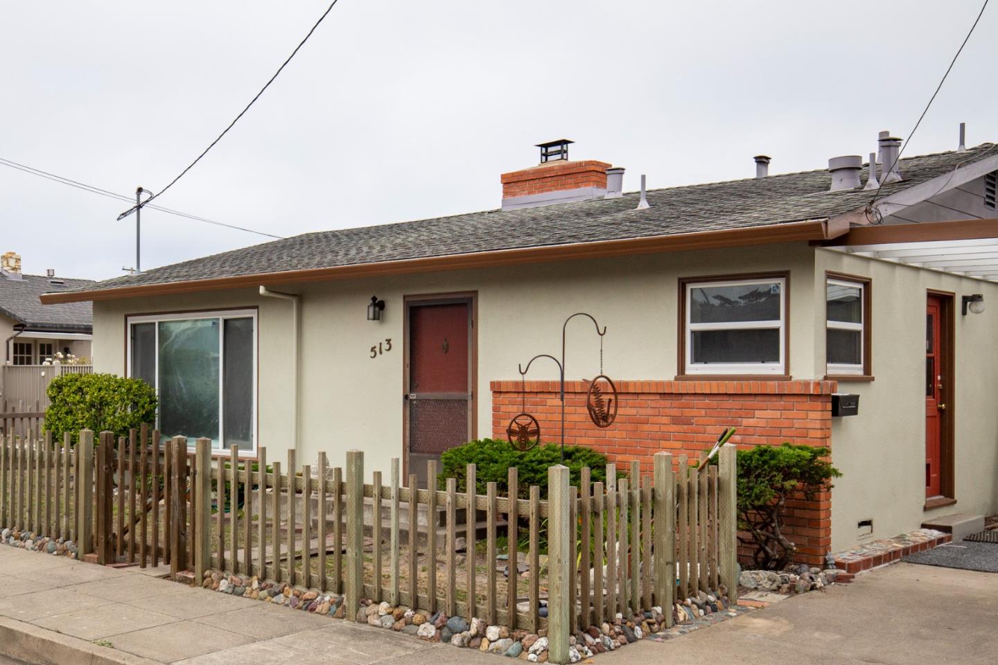 Detail Gallery Image 1 of 1 For 513 Locust St, Pacific Grove,  CA 93950 - 3 Beds | 1 Baths