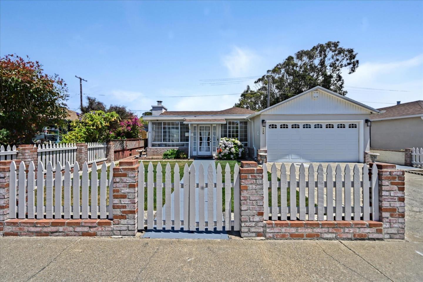 Detail Gallery Image 1 of 1 For 136 Alta Mesa Dr, South San Francisco,  CA 94080 - 3 Beds | 1 Baths