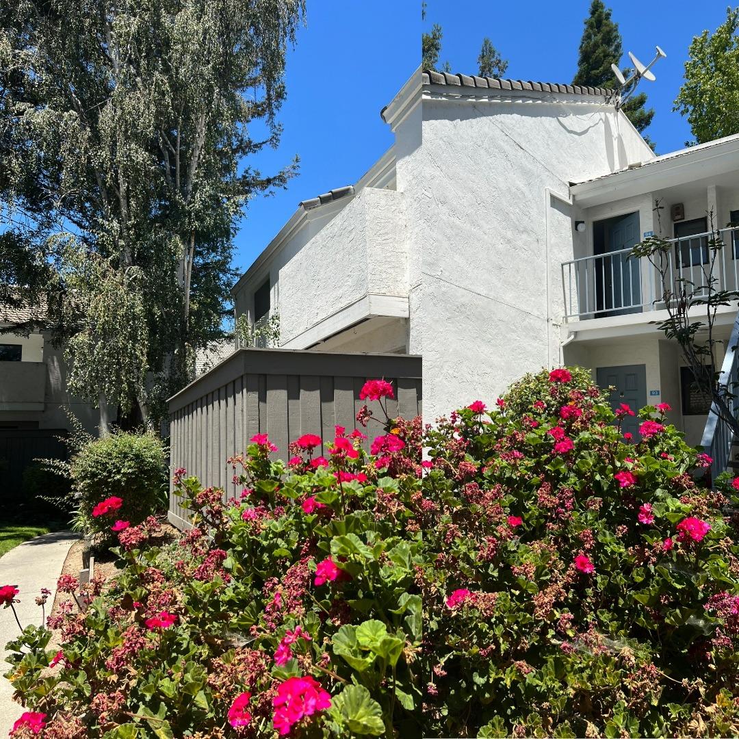 Detail Gallery Image 1 of 1 For 1055 N Capitol Ave #94,  San Jose,  CA 95133 - 2 Beds | 2 Baths