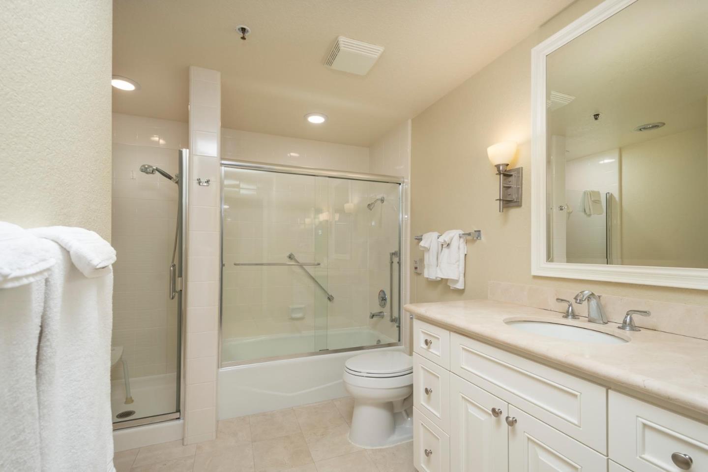 Detail Gallery Image 6 of 10 For 1 Baldwin Ave #807,  San Mateo,  CA 94401 - 1 Beds | 1 Baths