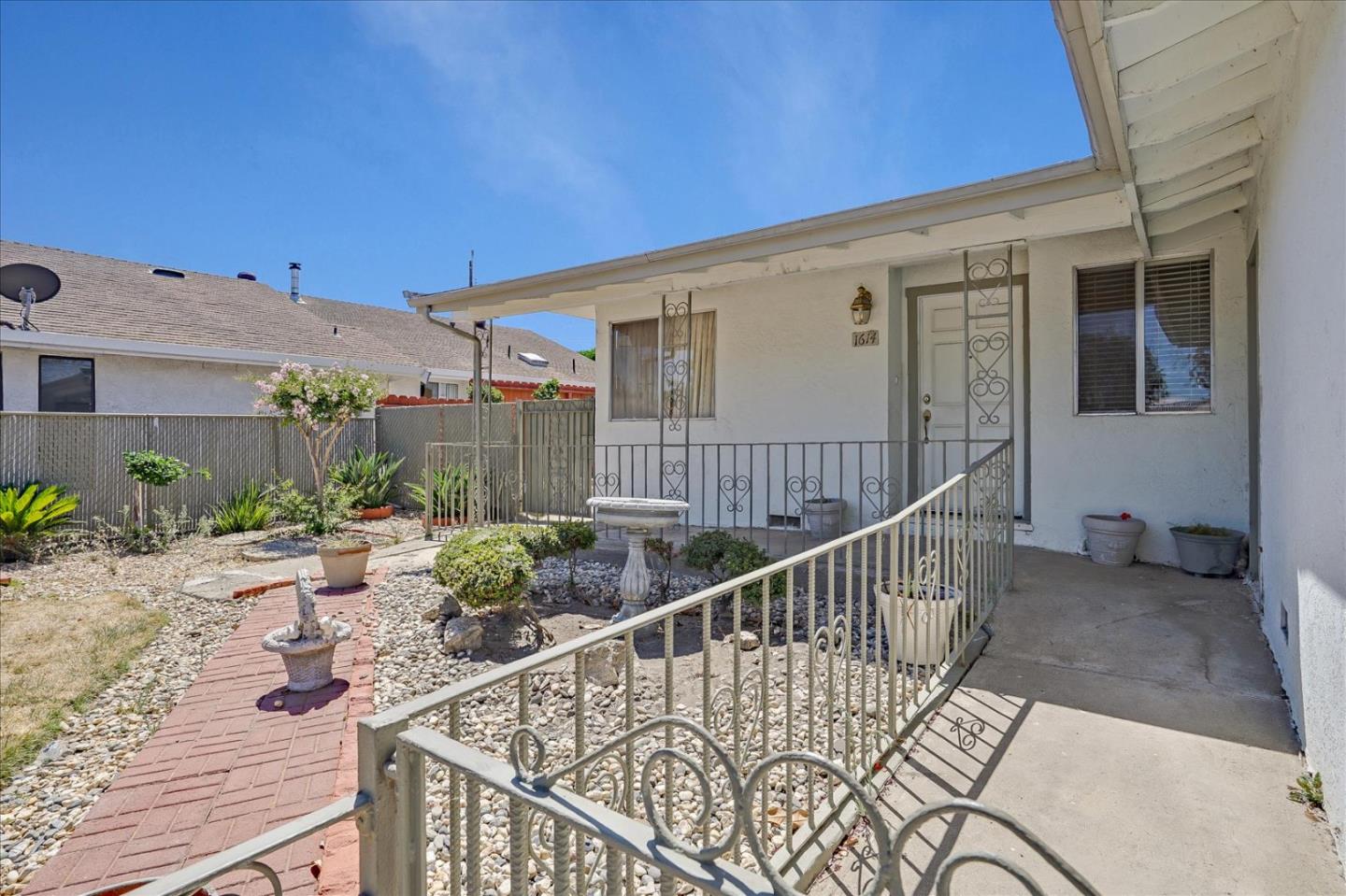 Detail Gallery Image 1 of 1 For 1614 Noia Ave, Antioch,  CA 94509 - 3 Beds | 2 Baths