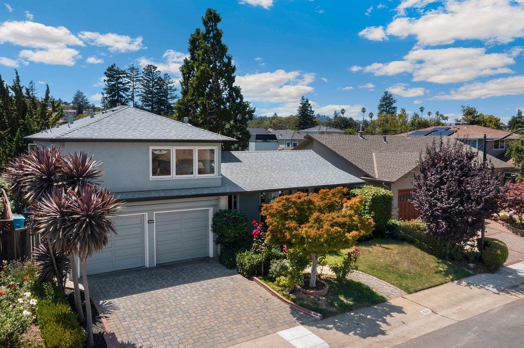 Detail Gallery Image 1 of 1 For 723 W Capistrano Way, San Mateo,  CA 94402 - 3 Beds | 2/1 Baths