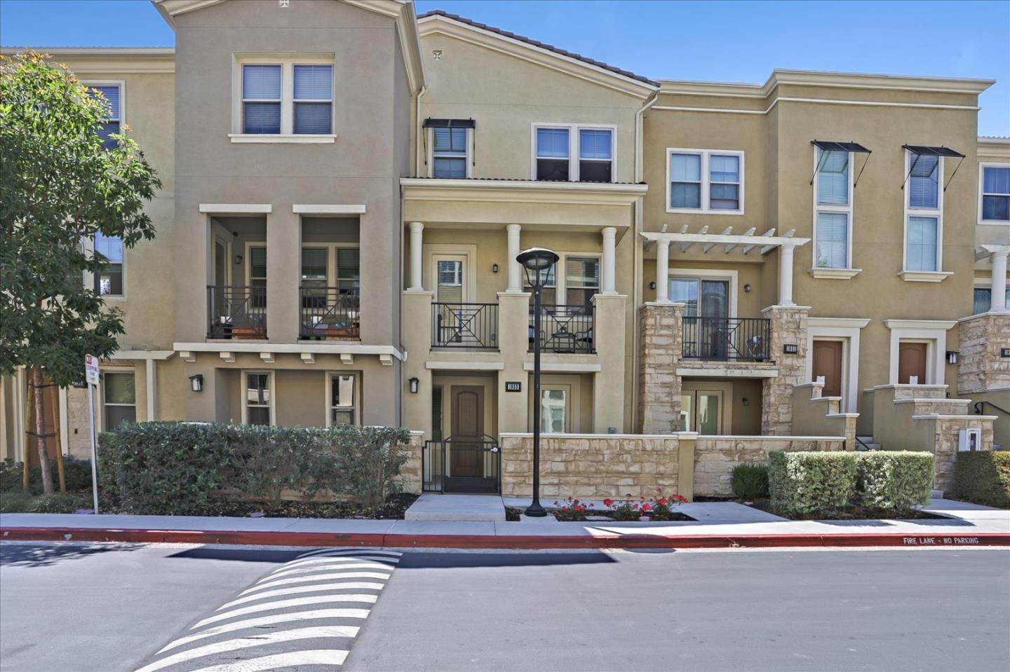 Detail Gallery Image 1 of 1 For 1933 Trento Loop, Milpitas,  CA 95035 - 4 Beds | 3/1 Baths