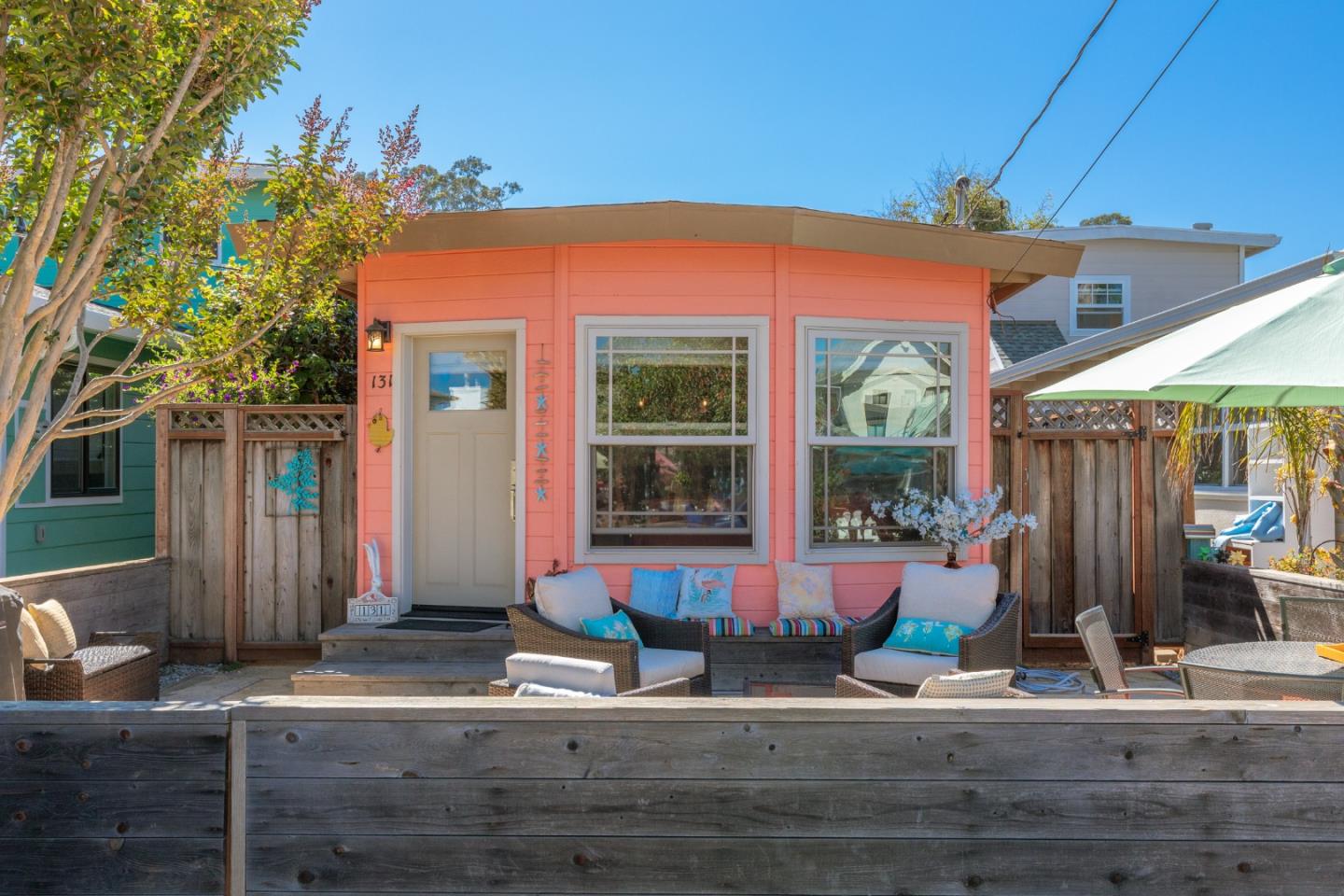 Detail Gallery Image 1 of 1 For 131 Anchorage Ave, Santa Cruz,  CA 95062 - 2 Beds | 1 Baths