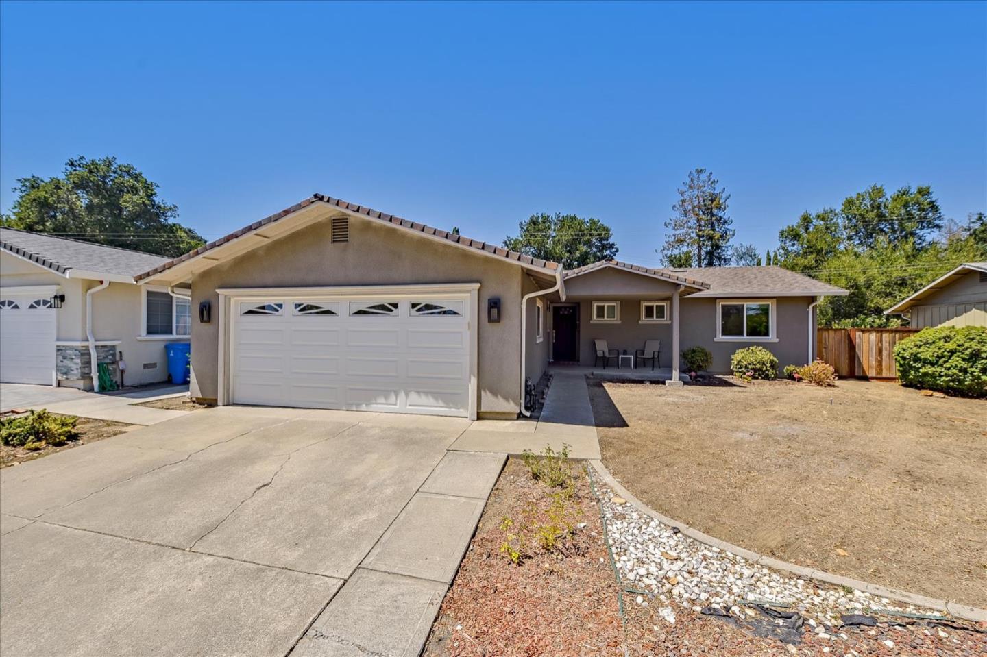 Detail Gallery Image 1 of 1 For 875 Alderbrook Ln, Cupertino,  CA 95014 - 3 Beds | 2 Baths