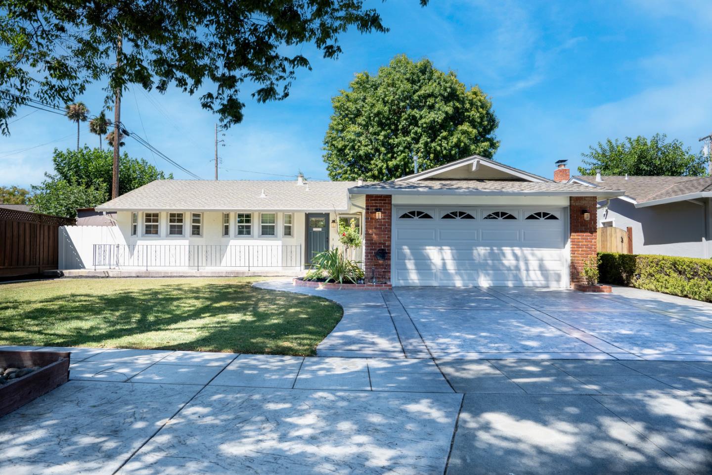 Detail Gallery Image 1 of 1 For 4153 Knollglen Way, San Jose,  CA 95118 - 3 Beds | 2 Baths