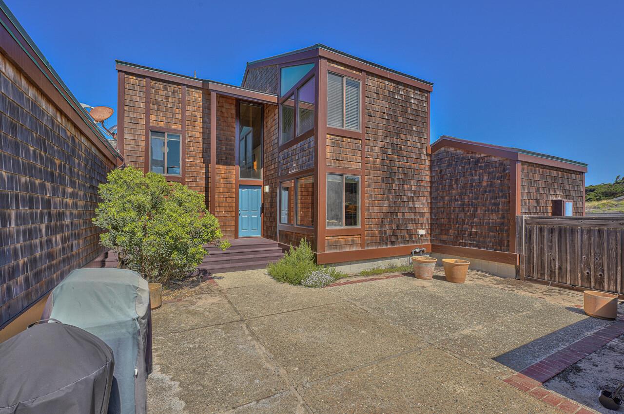 Detail Gallery Image 1 of 1 For 290 Monterey Dunes Way, Moss Landing,  CA 95039 - 3 Beds | 3 Baths