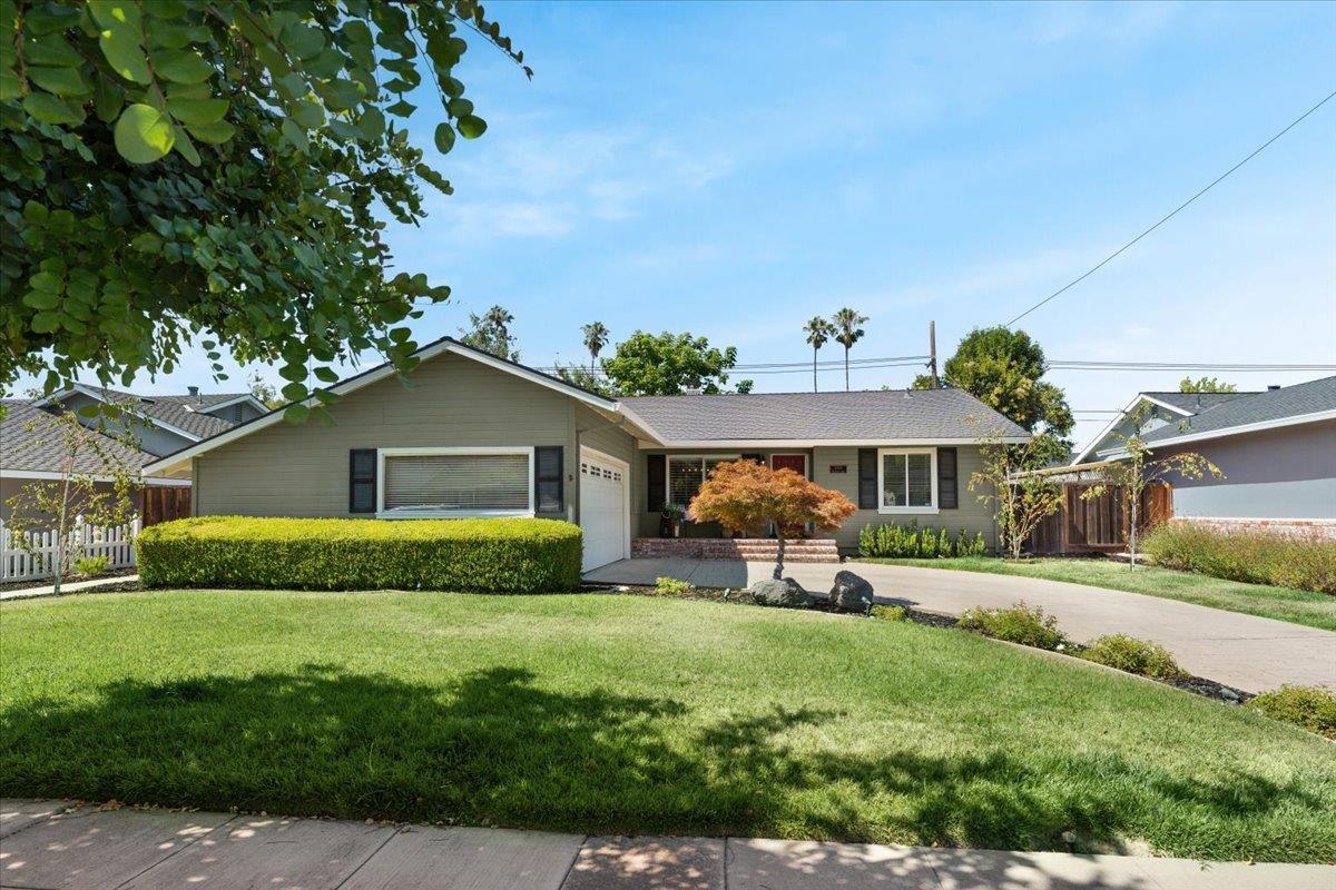 Detail Gallery Image 1 of 1 For 1709 Hallmark Ln, San Jose,  CA 95124 - 3 Beds | 2 Baths