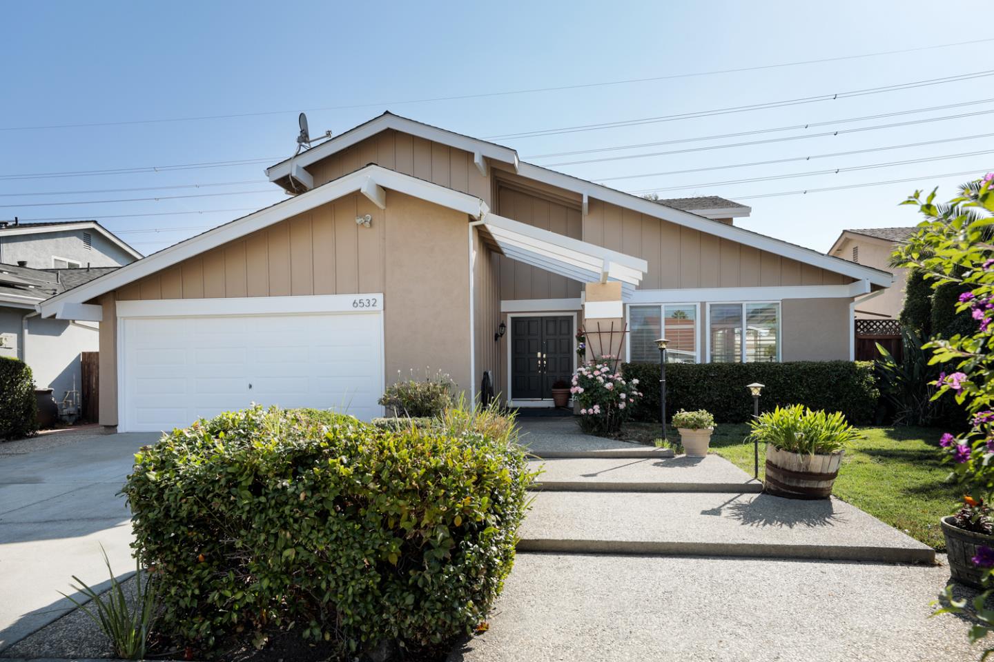 Detail Gallery Image 1 of 1 For 6532 Hercus Ct, San Jose,  CA 95119 - 4 Beds | 2/1 Baths