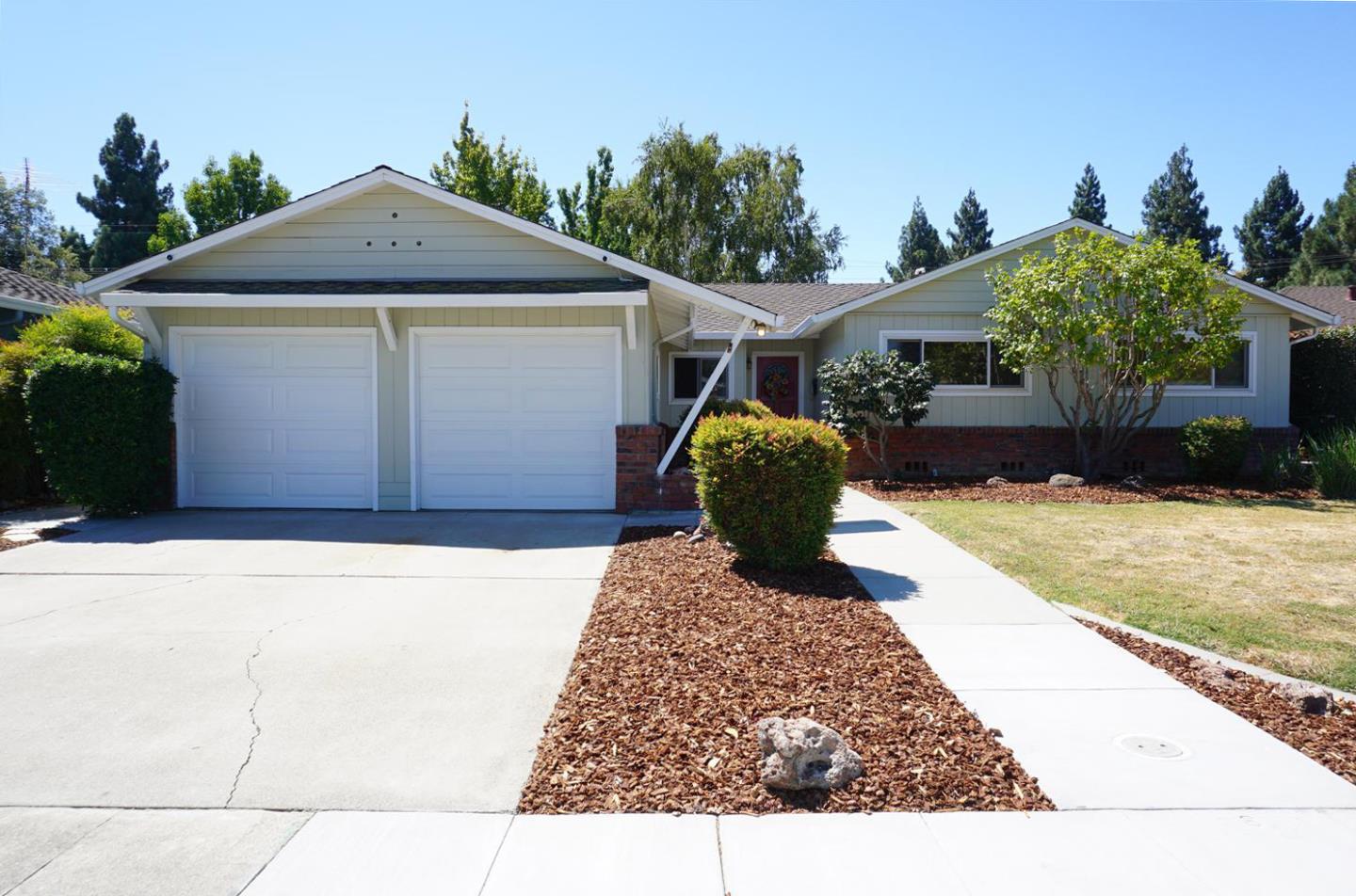 Detail Gallery Image 1 of 1 For 1462 Cherrydale Dr, San Jose,  CA 95125 - 3 Beds | 2 Baths