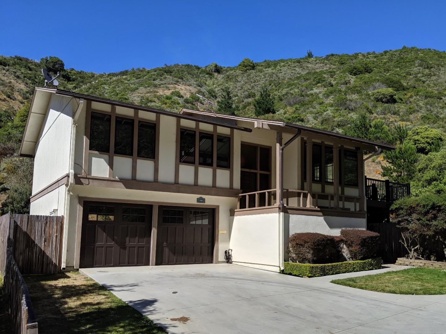 Detail Gallery Image 1 of 1 For 708 Saint Lawrence Ct, Pacifica,  CA 94044 - 4 Beds | 2 Baths