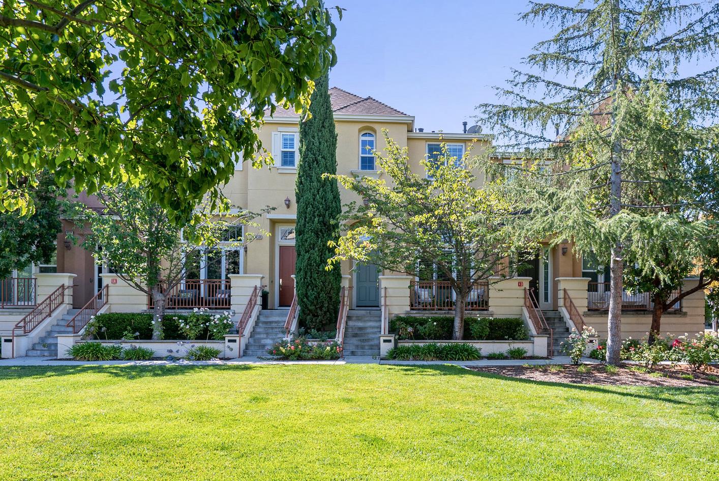 Detail Gallery Image 1 of 1 For 4002 Fitzpatrick Way, Santa Clara,  CA 95054 - 2 Beds | 2/1 Baths