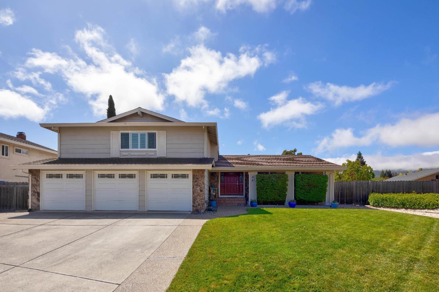 Detail Gallery Image 1 of 1 For 3849 Aragon Ln, San Ramon,  CA 94583 - 4 Beds | 3 Baths