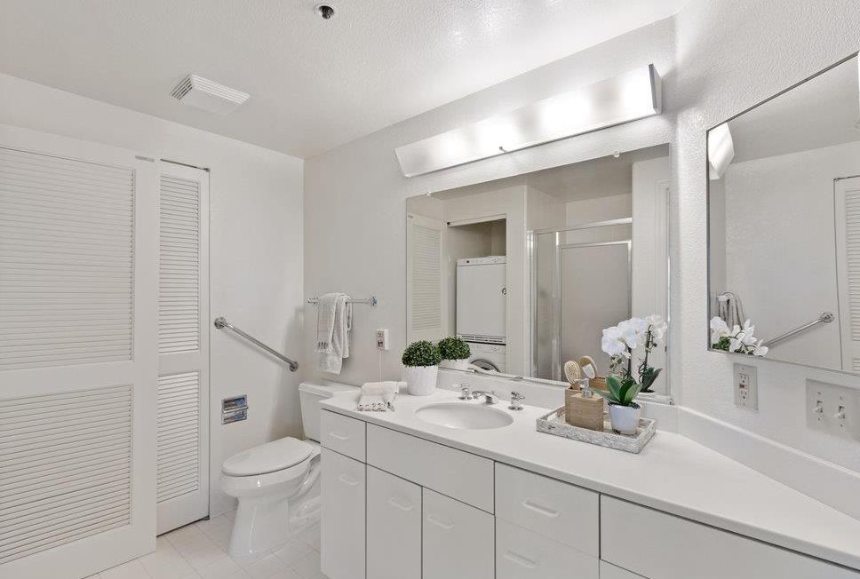 Detail Gallery Image 6 of 13 For 1 Baldwin Ave #203,  San Mateo,  CA 94401 - 2 Beds | 2 Baths